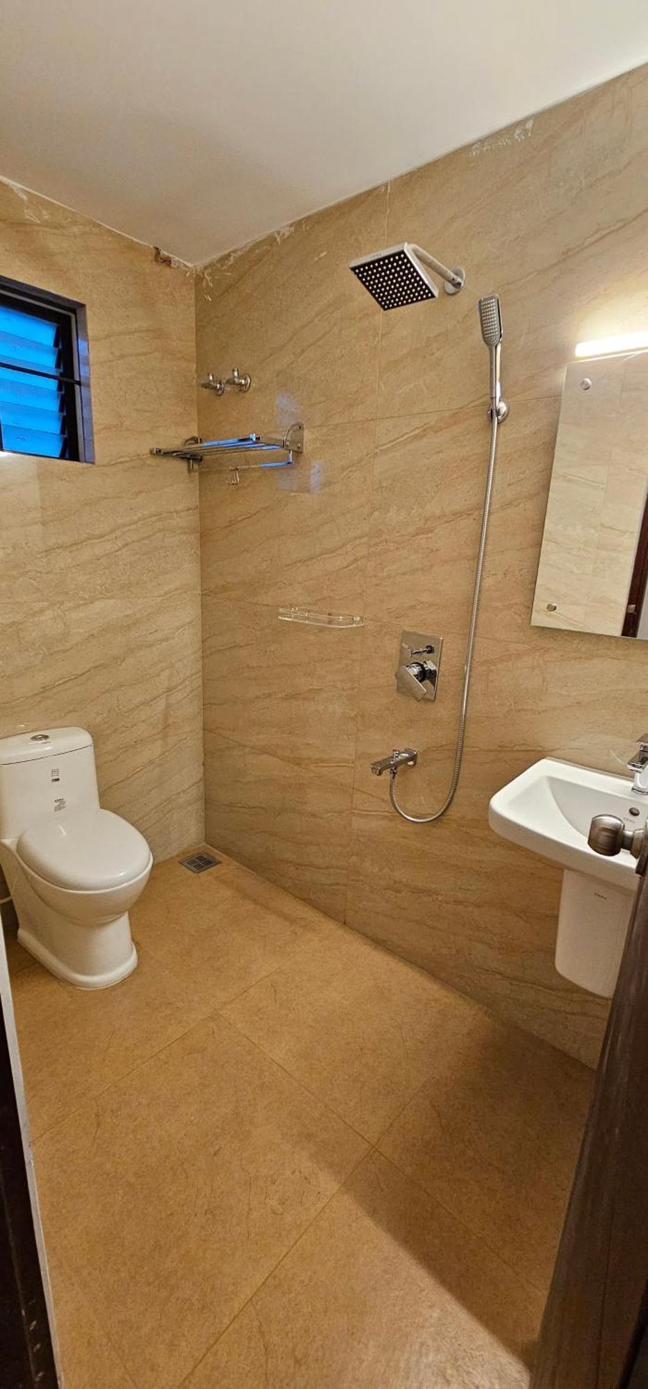 Blueway Residency Downtown Hotel Thiruvananthapuram Bagian luar foto