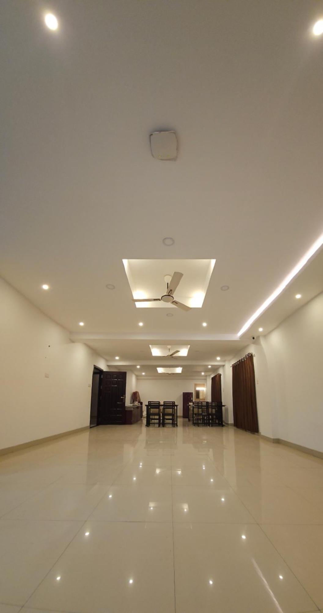 Blueway Residency Downtown Hotel Thiruvananthapuram Bagian luar foto
