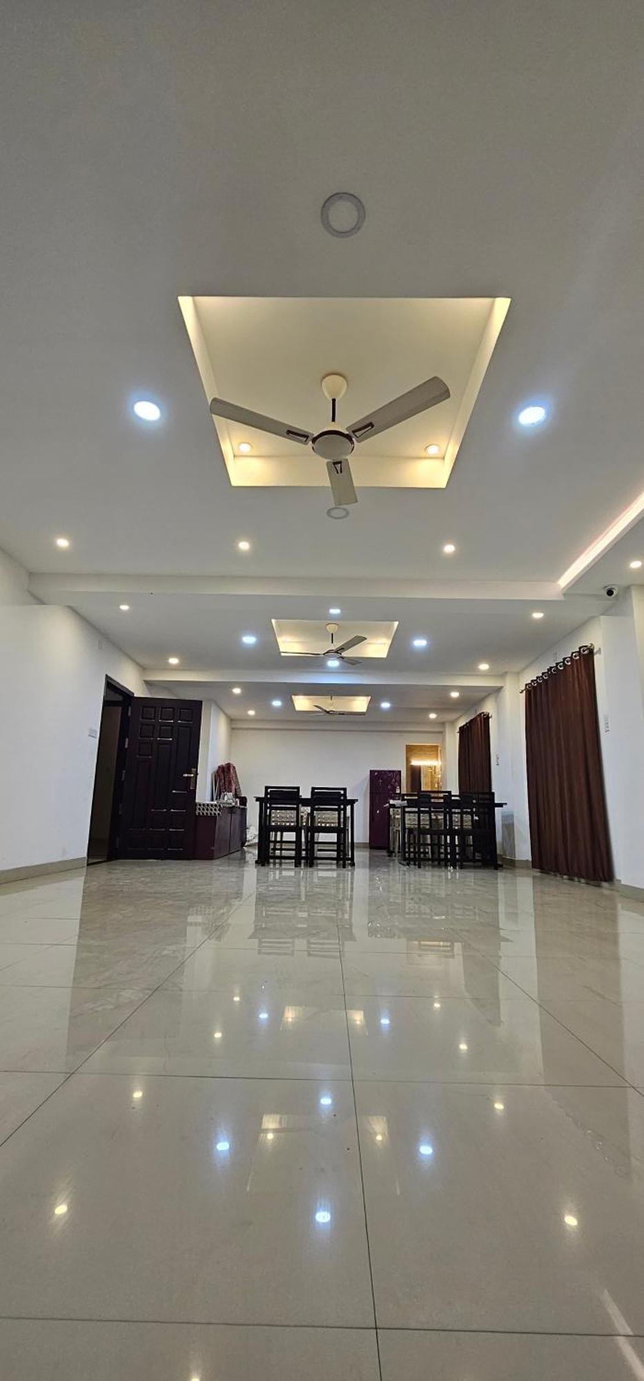 Blueway Residency Downtown Hotel Thiruvananthapuram Bagian luar foto